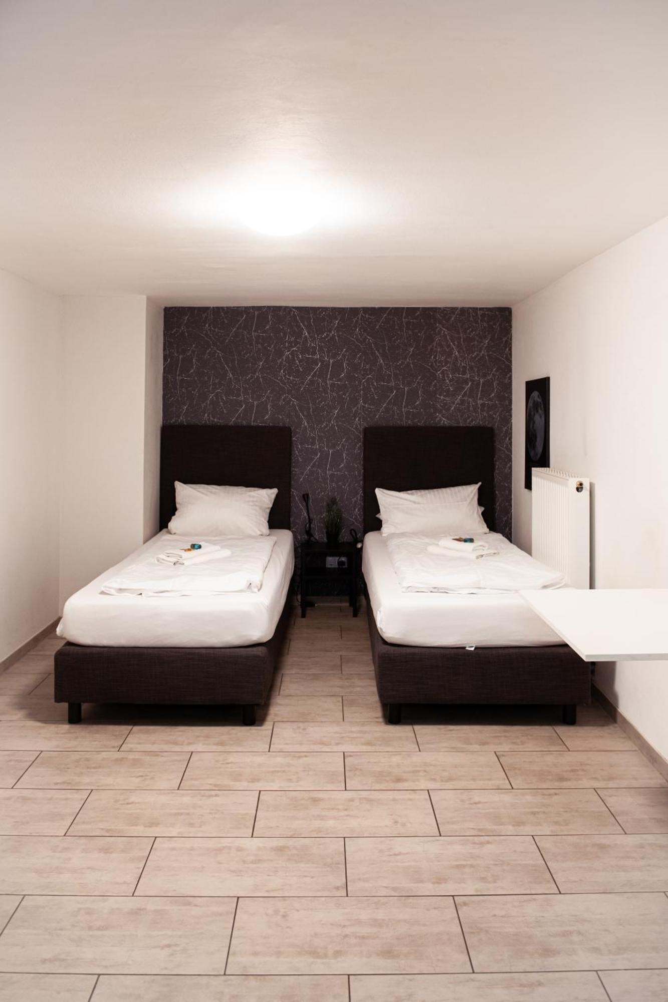 Haus99 Budget Pension & Apartments Фюрт Екстер'єр фото