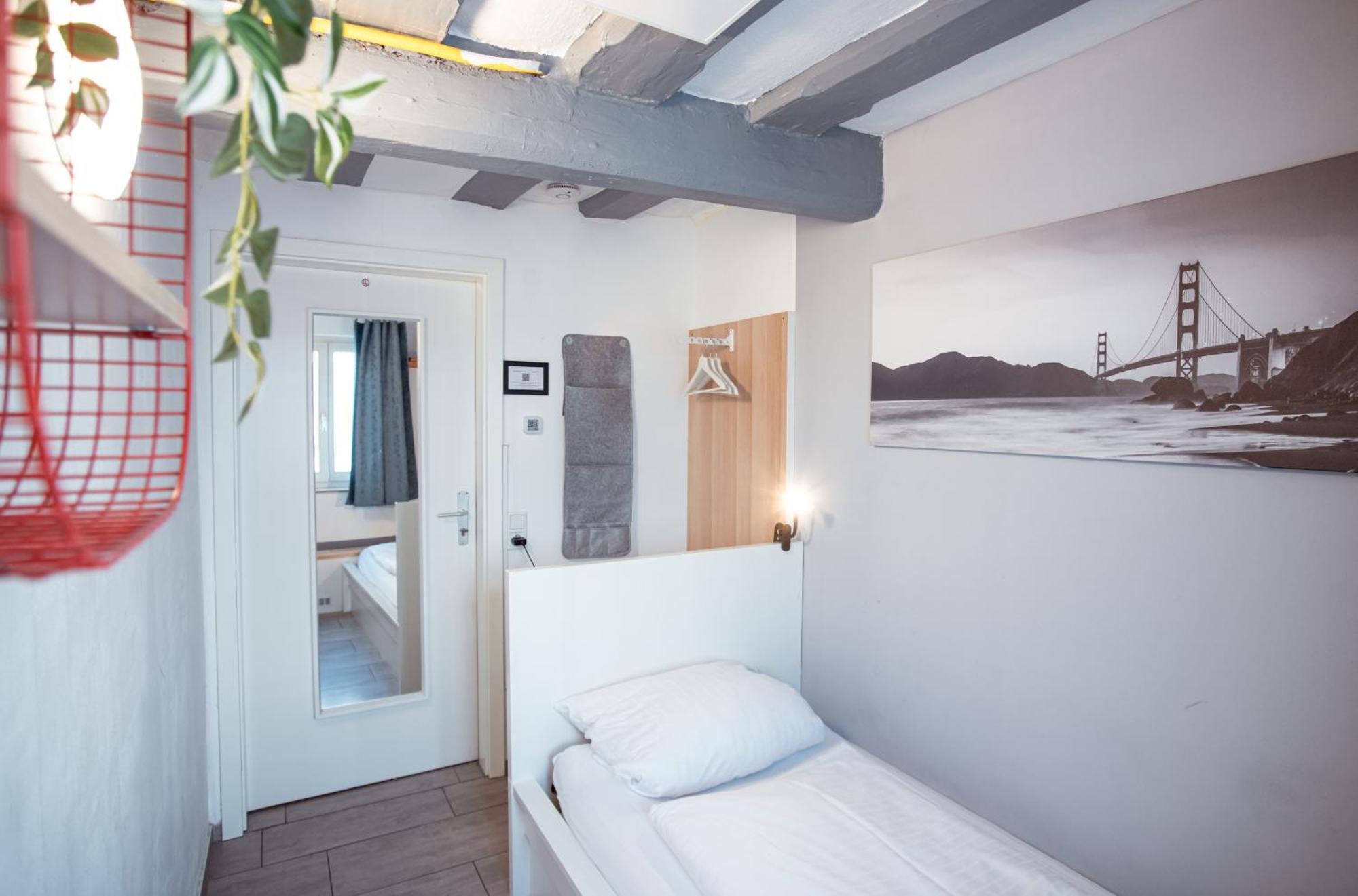Haus99 Budget Pension & Apartments Фюрт Екстер'єр фото
