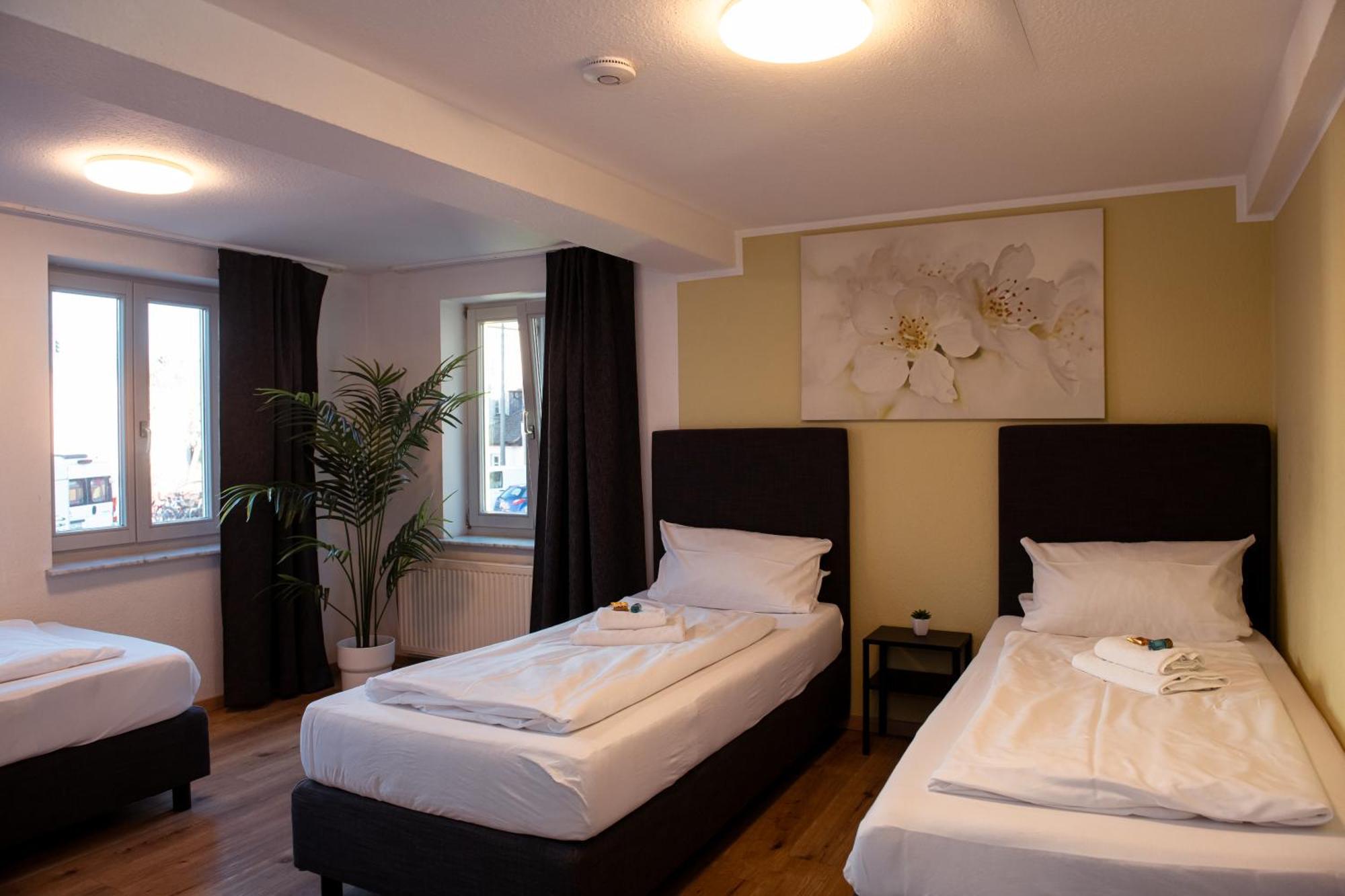 Haus99 Budget Pension & Apartments Фюрт Екстер'єр фото