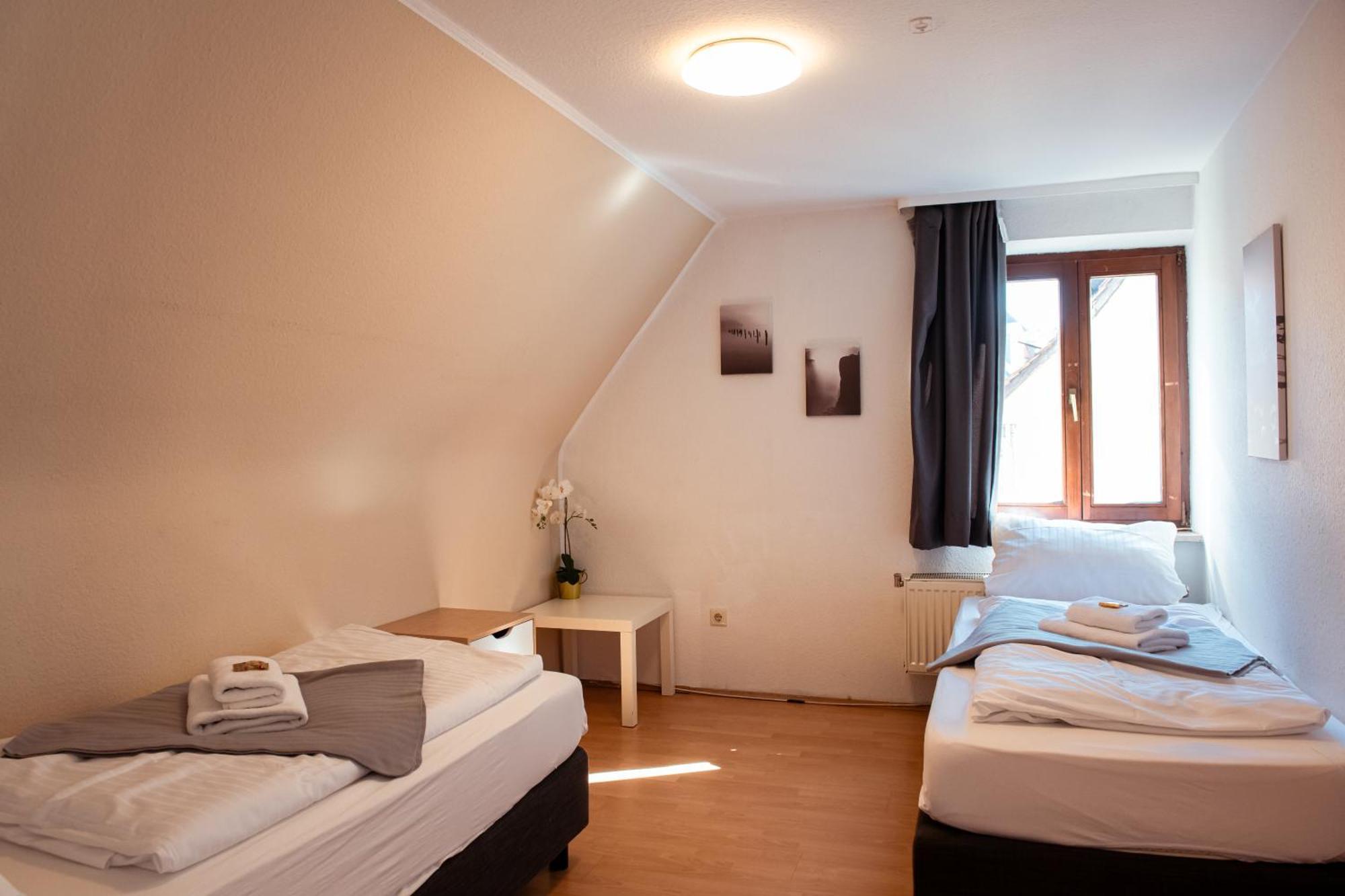 Haus99 Budget Pension & Apartments Фюрт Екстер'єр фото
